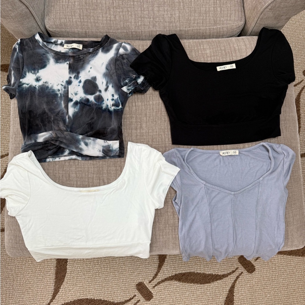 Black and White Short Sleeve Fitted Crop Top